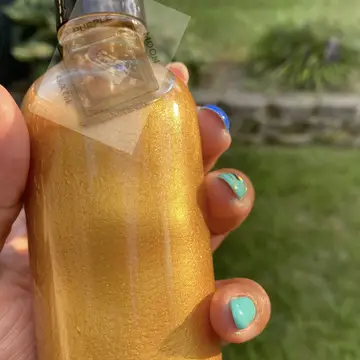 Shimmering Body Oil